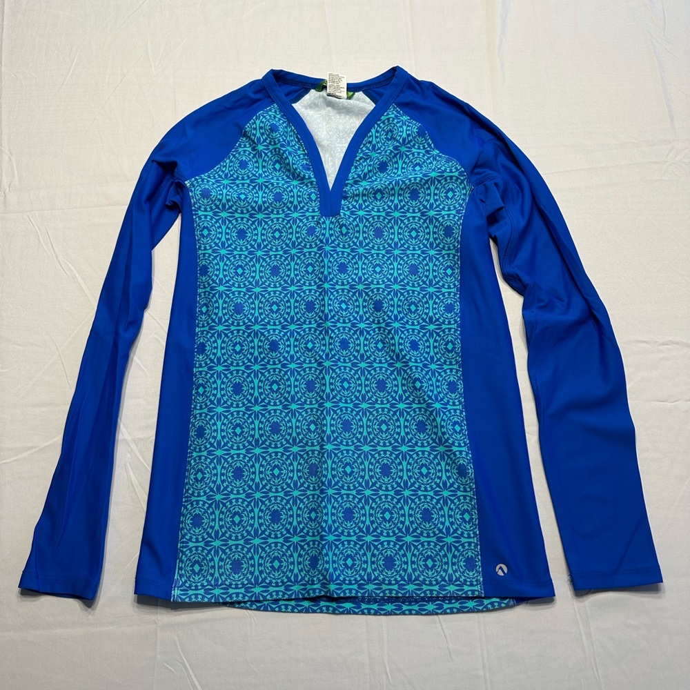 Long sleeve swim shirt